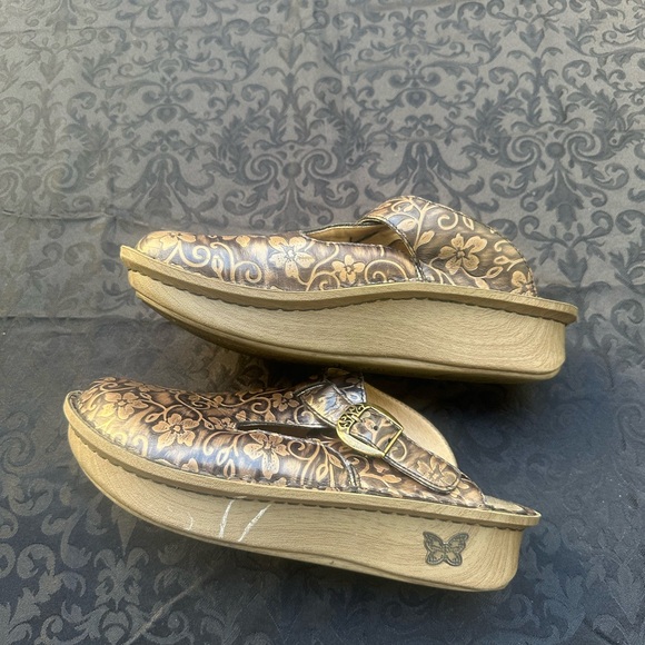 NWOB Algeria Classic Rustic
ALG-7701
Size 7-7.5” (EU 37) - Picture 4 of 8